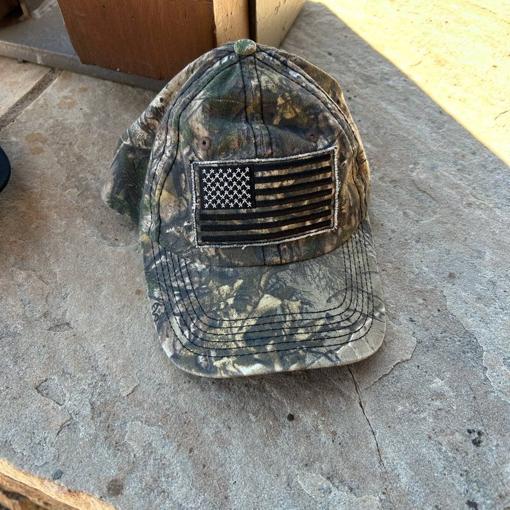 Camouflage Cap camo CAT with American Flag Patch